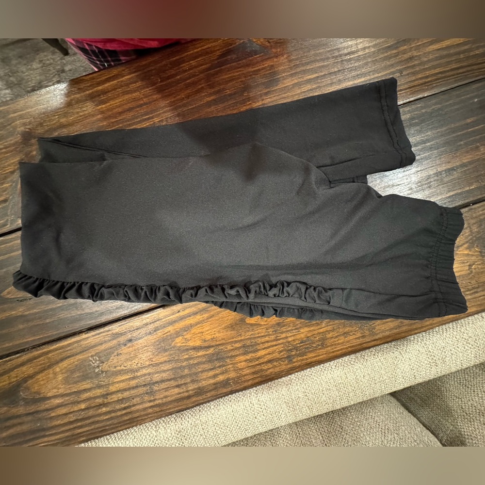 Dancers pants. Gia-Mia dance pants. Black. Adult XS Dancewear